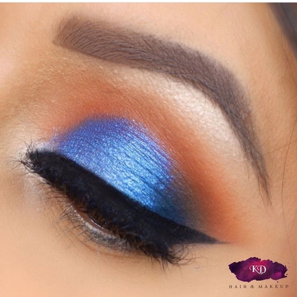 Kat Von D KVD Vegan Love Eyeshadow Palette BNIB - Picture 12 of 14